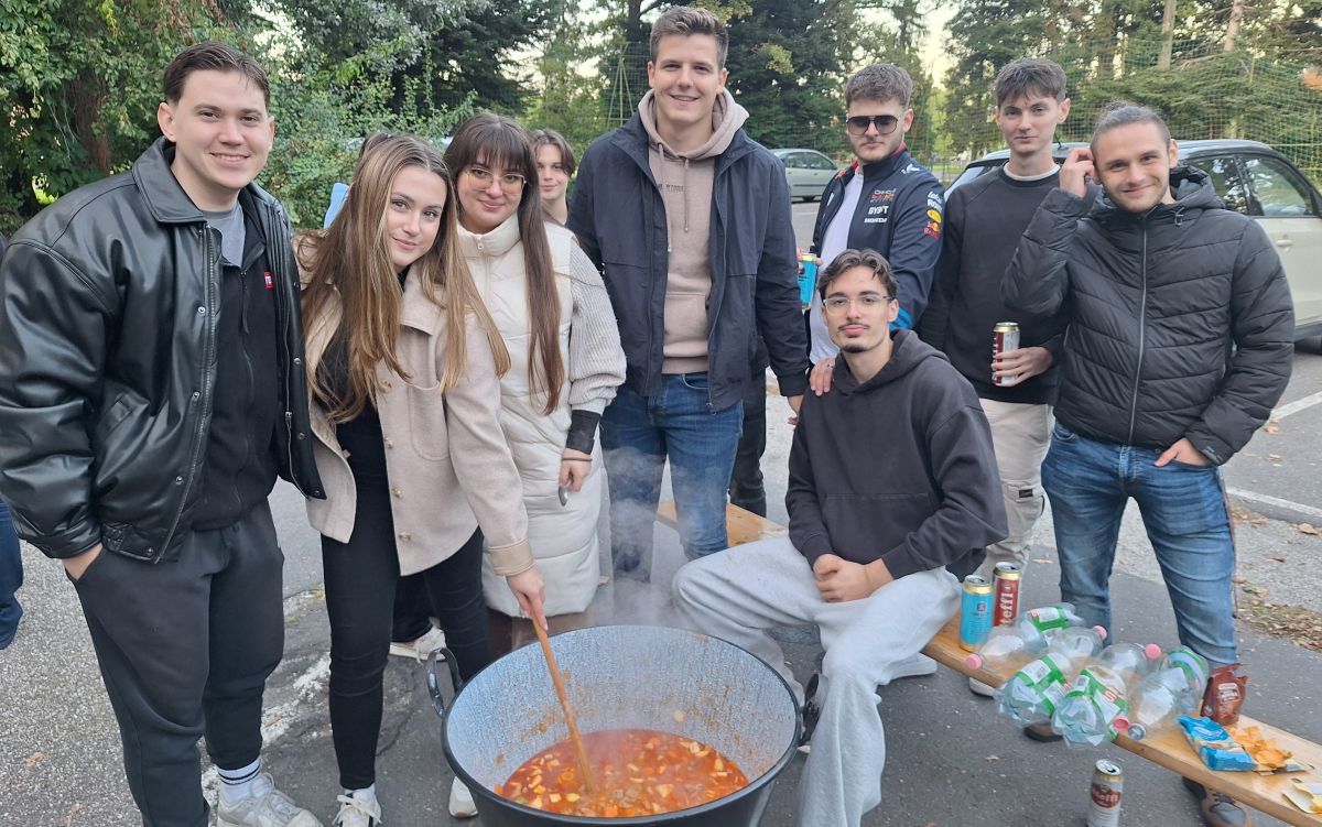 Pincepörkölt, babgulyás és bolognai – kóstoló a Soproni Közgáz ide tanár-diák főzőversenyéről