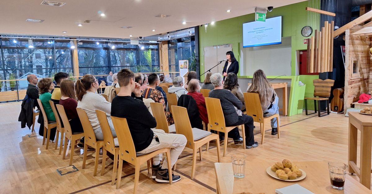 Idősotthon.jpg Idősotthon.jpg